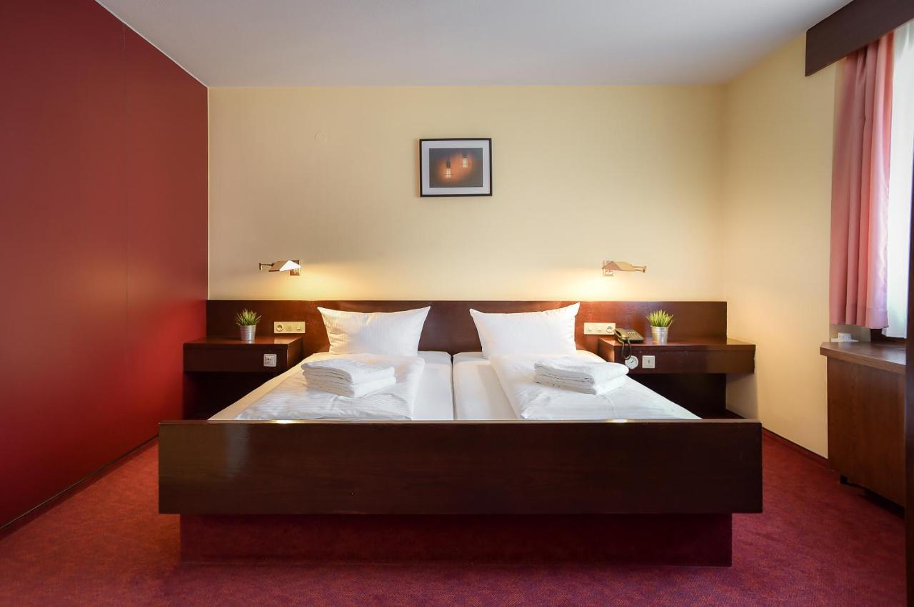 Kontaktlos Hotel Am Kappelberg Kontaktlos Fellbach Exteriér fotografie
