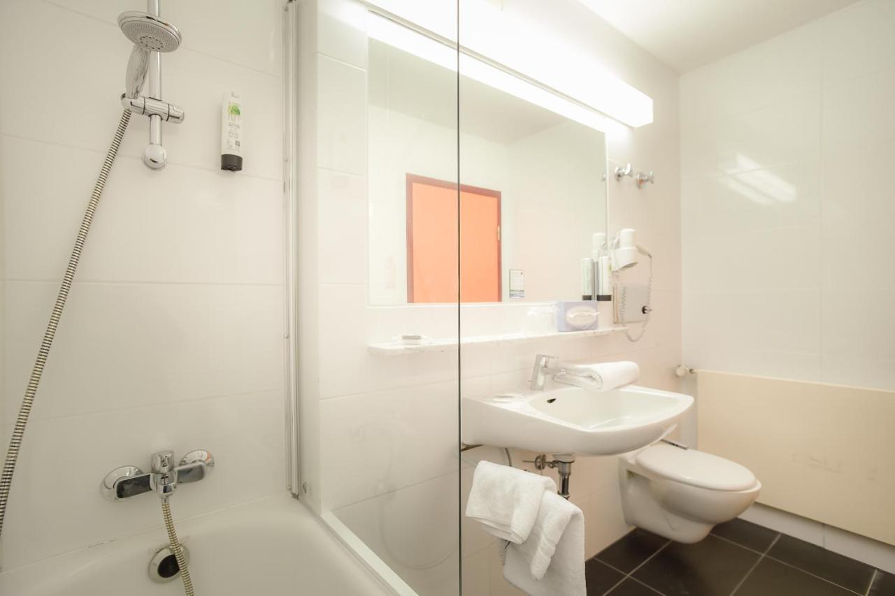 Kontaktlos Hotel Am Kappelberg Kontaktlos Fellbach Exteriér fotografie